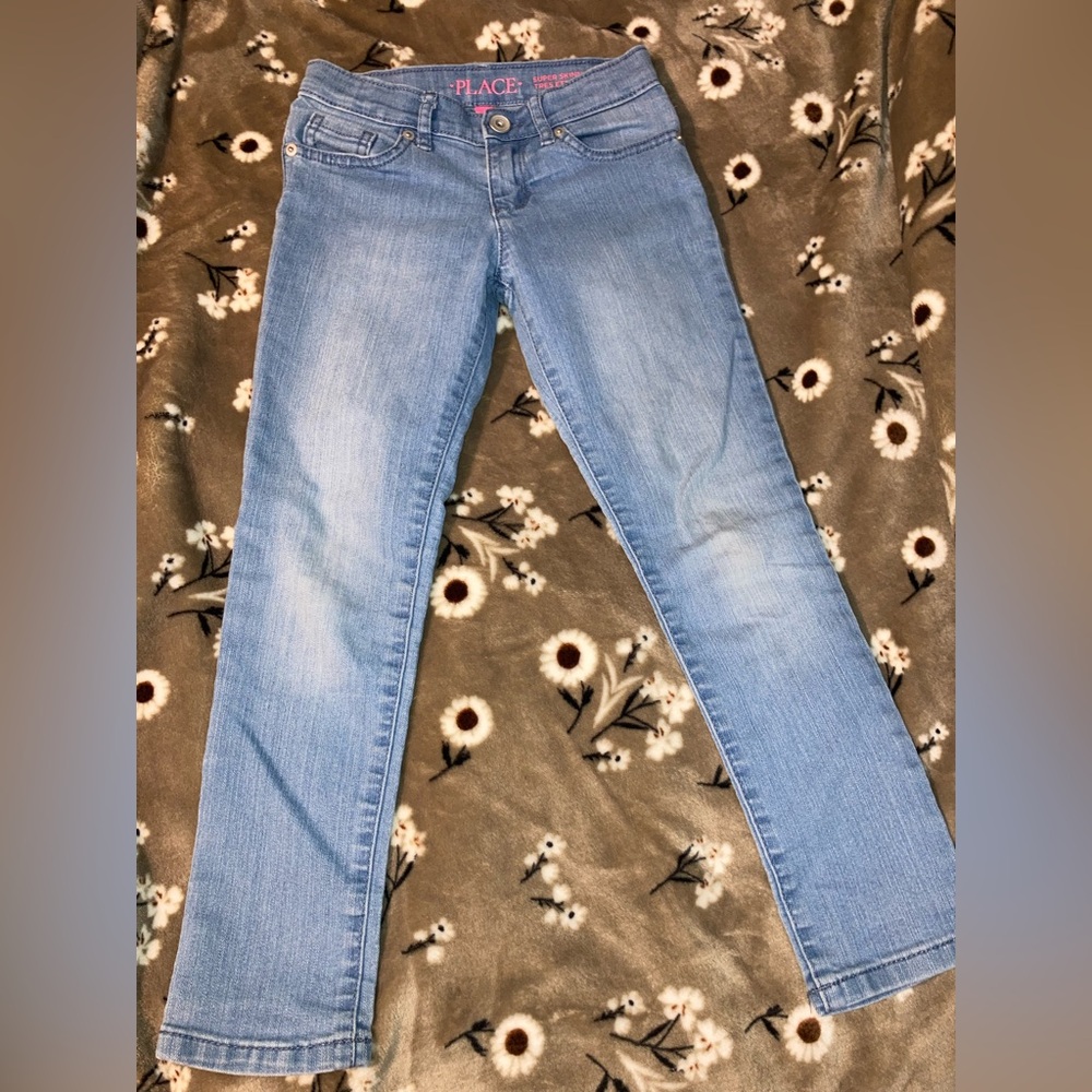 CHILDRENS PLACE JEANS SIZE 6 LIKE NEW